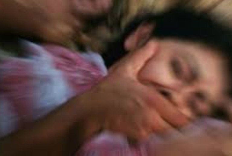 Criança de sete anos é estuprada e morta durante festa de casamento