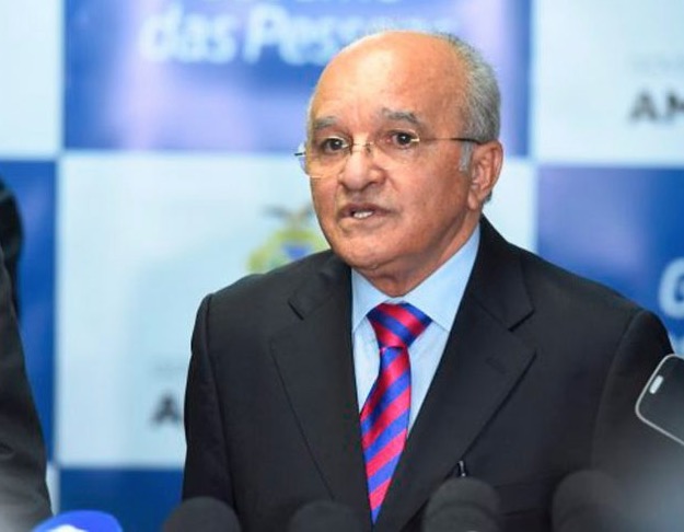 Justiça libera José Melo para cumprir prisão domiciliar