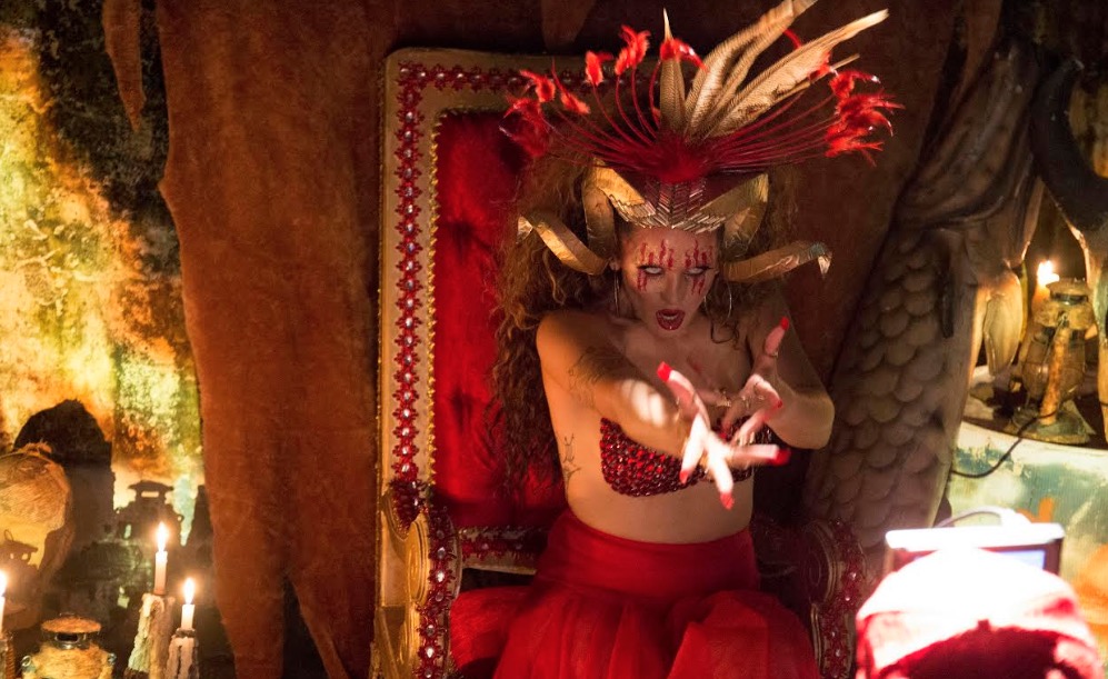 Márcia Novo mistura reggaeton e boi-bumbá em novo clipe