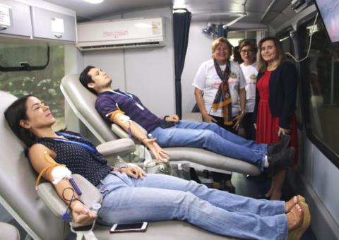 Servidores do TCE participam de campanha de doação de sangue em Manaus