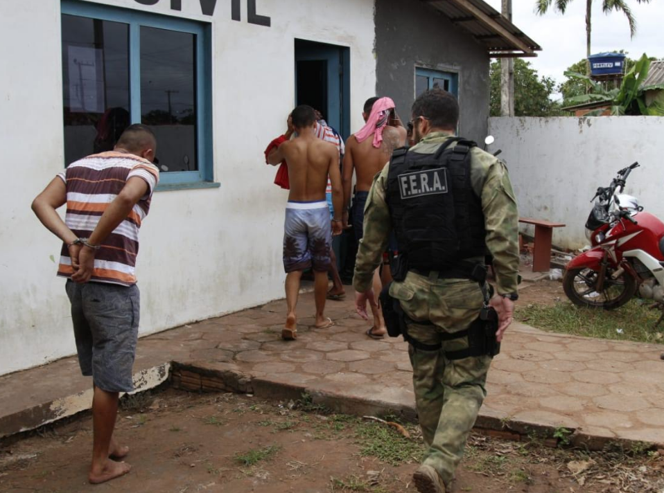 Supostos comandante e soldados do tráfico são presos em operação policial no Amazonas