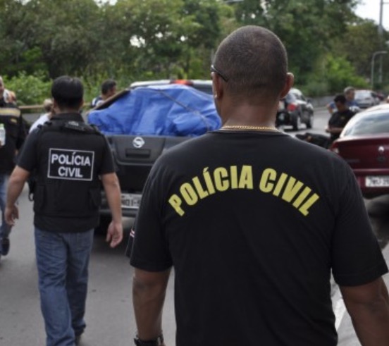 PC cumpre mandado de prisão contra ex-secretária acusada de desviar mais de R$ 40 milhões no Amazonas