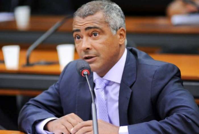 Romário tem bens retidos e leiloados pela Justiça do Rio de Janeiro