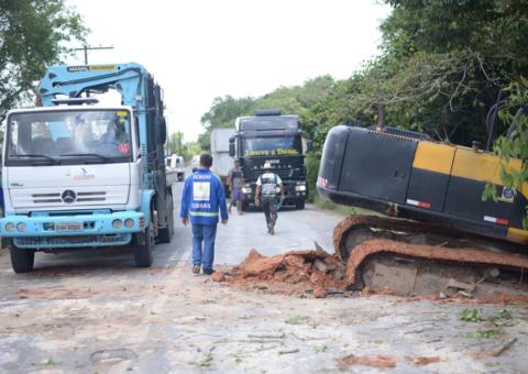 Avenida é interditada para obras de reconstrução de ponte em Manaus