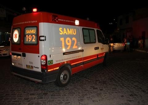 Após tentativa de roubo, empresário invade ambulância e mata assaltantes 