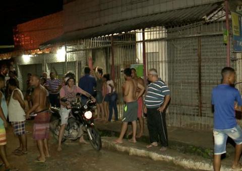 Família é feita refém durante assalto a padaria