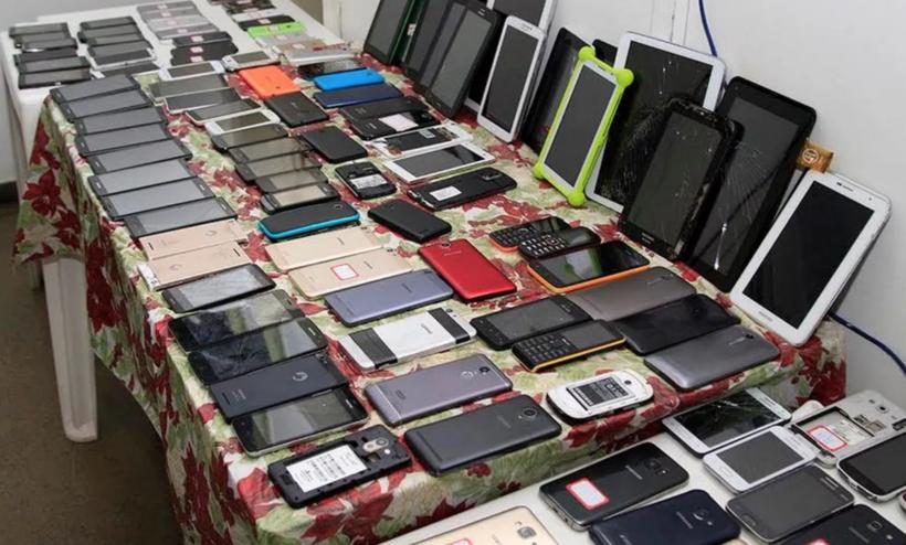 Delegacia ainda tem 120 celulares roubados para devolver para donos em Manaus