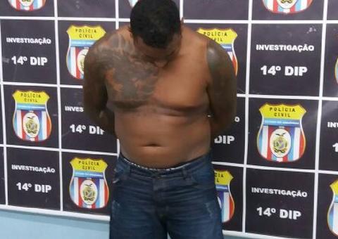 Polícia prende acusado de espancar mulher e descobre segredo em chão falso de casa