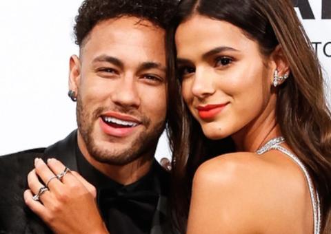 Modelo revela que Bruna Marquezine pode se mudar para Paris