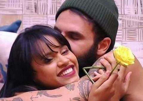 Ex-BBB Wagner se junta com irmã quase gêmea de Gleici e faz promessa para sister