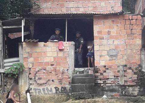 Homem é executado a tiros enquanto dormia na rede de casa em Manaus