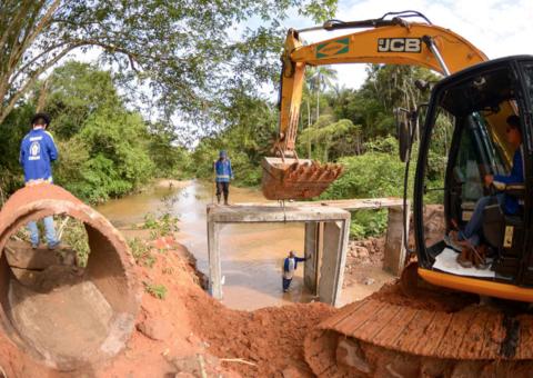 Prefeitura inicia obras de recuperação de ponte e implanta nova rede de drenagem