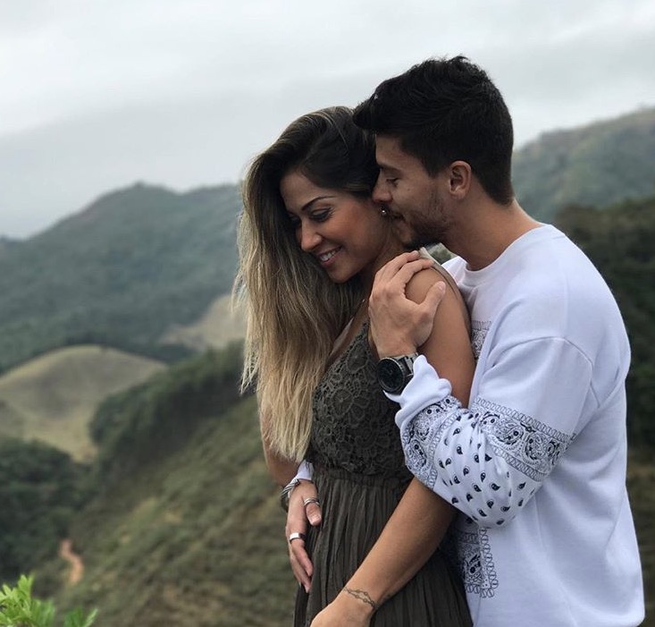 Após anunciar gravidez, Mayra Cardi faz desabafo 