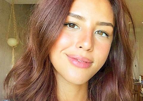 De biquíni, Yanna Lavigne mostra corpo incrível em viagem à Colômbia