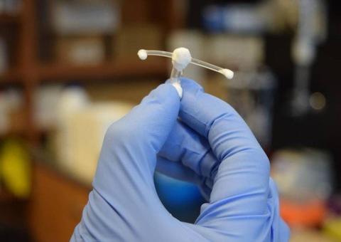 Cientistas criam novo aparelho para proteger mulheres do HIV 