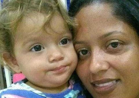 Mãe e bebê de um ano são mortas a facadas dentro de apartamento