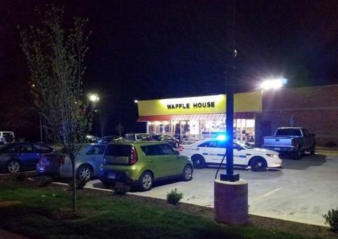 Homem abre fogo em restaurante e deixa três mortos nos EUA