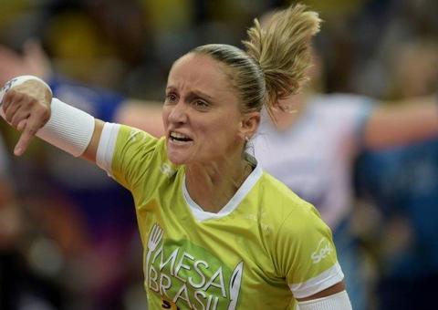 Praia Clube vence Superliga e Fabi se despede das quadras