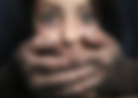 Em fuga durante tiroteio, bandido faz moradora do Leme refém