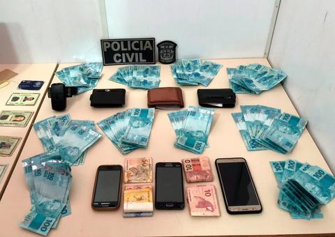 Grupo é preso com R$10 mil em notas falsas