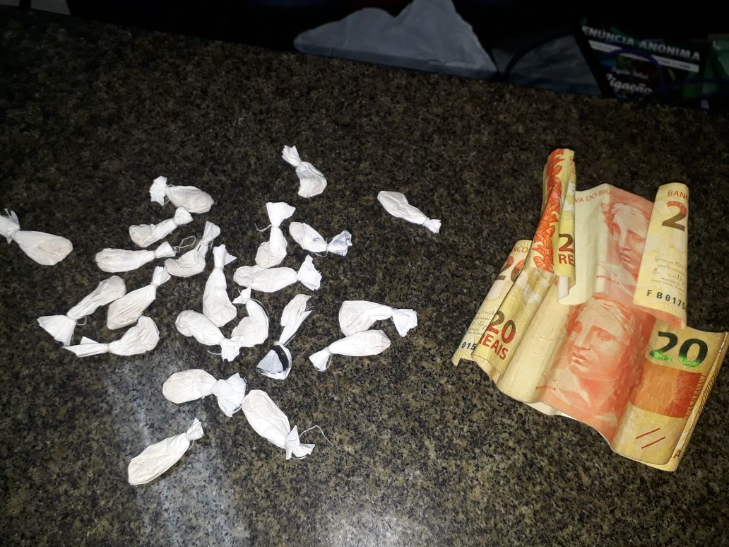 Grupo é detido em flagrante por tráfico de drogas em avenida de Manaus