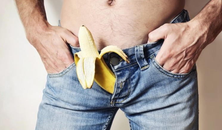 Após quebrar o pênis durante sexo, comediante escreve livro sobre experiência