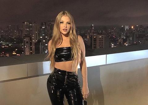 Mulher de Whindersson Nunes, Luísa Sonza rebola muito ao som de funk