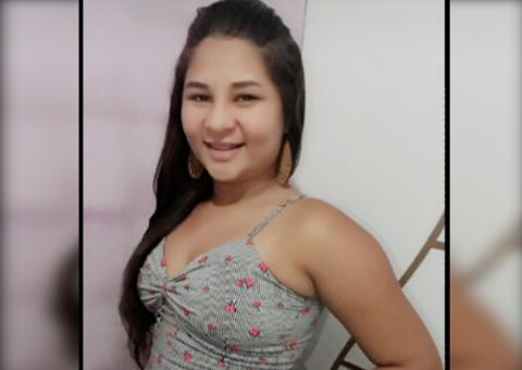 Mãe faz apelo para encontrar adolescente que desapareceu após sair para passear em Manaus