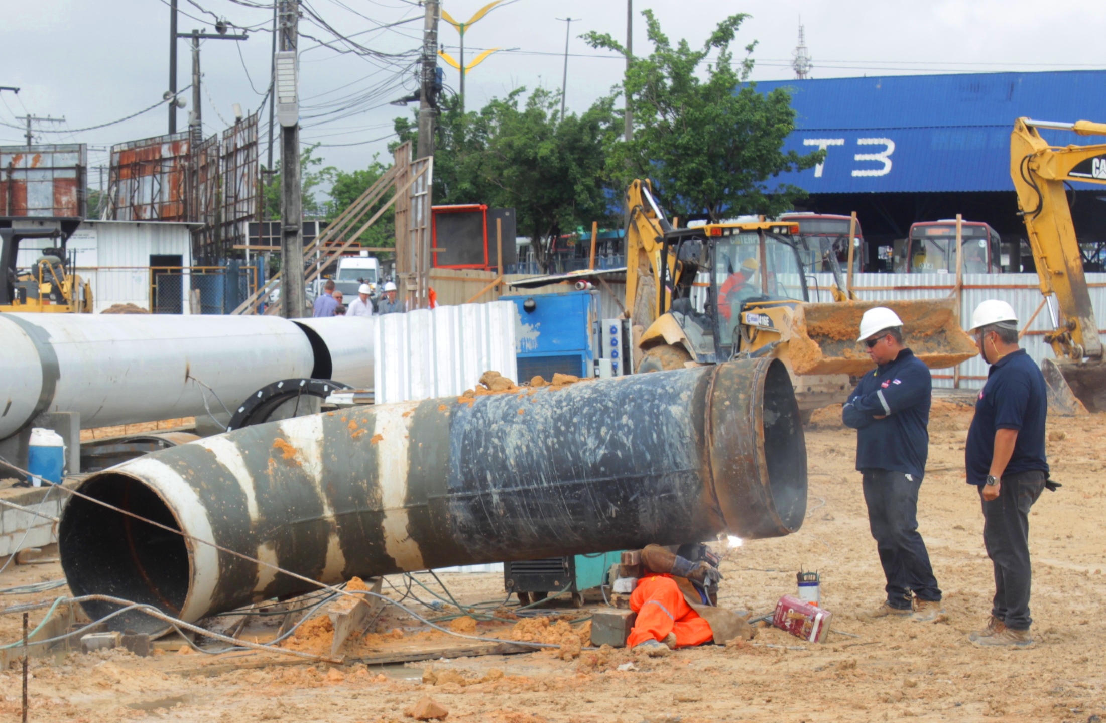 Remanejamento de adutora deixará bairros sem água em Manaus