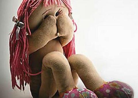 Avô, tio e primo são presos suspeitos de estuprar menina de 13 anos 