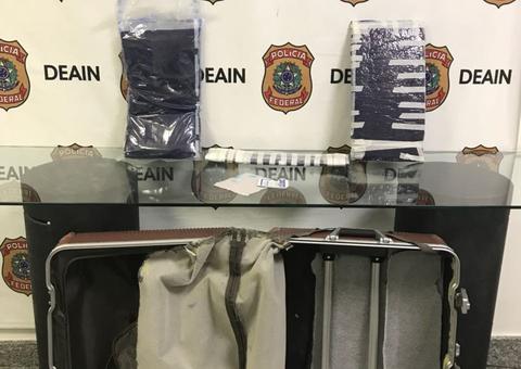 Receita Federal apreende 100 kg de heroína e material explosivo em aeroporto