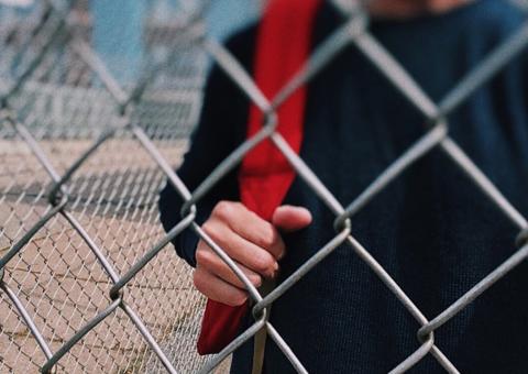 Polícia australiana investiga fuga de adolescente de 12 anos para Bali