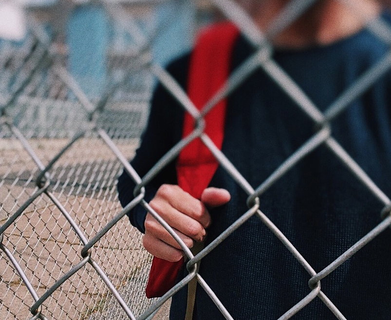 Polícia australiana investiga fuga de adolescente de 12 anos para Bali