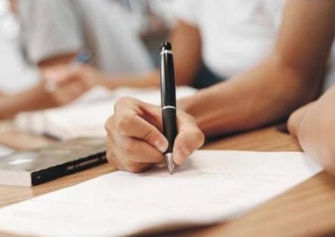 Prefeitura lança concurso público com 981 vagas e salários de até R$ 2,7 mil