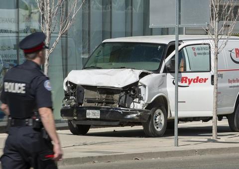 Atropelador de Toronto deixou mensagem sobre rejeição antes do ataque