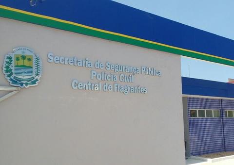 Mãe é presa por torturar a filha de seis anos 