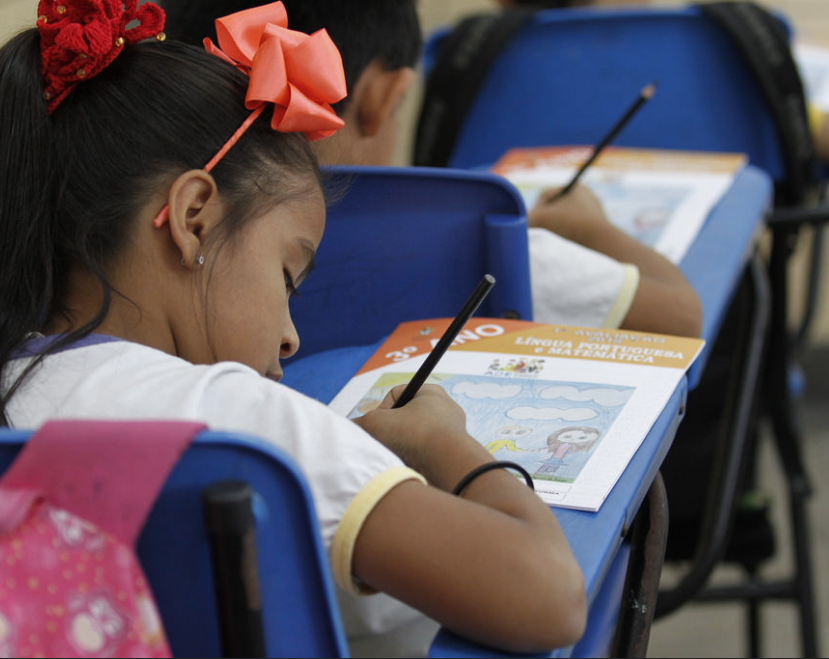 Mais de 70 mil alunos fazem avaliação de desempenho do estudante 2018 em Manaus