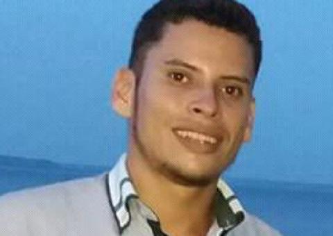 Jovem desaparece ao sair de casa para ir a faculdade em Manaus