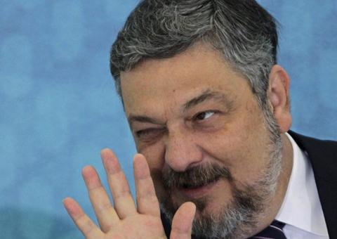 Palocci assina acordo de delação premiada com a Polícia Federal