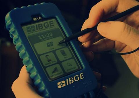 Em meio à crise, cresce o número de brasileiros que 'moram de favor', diz IBGE