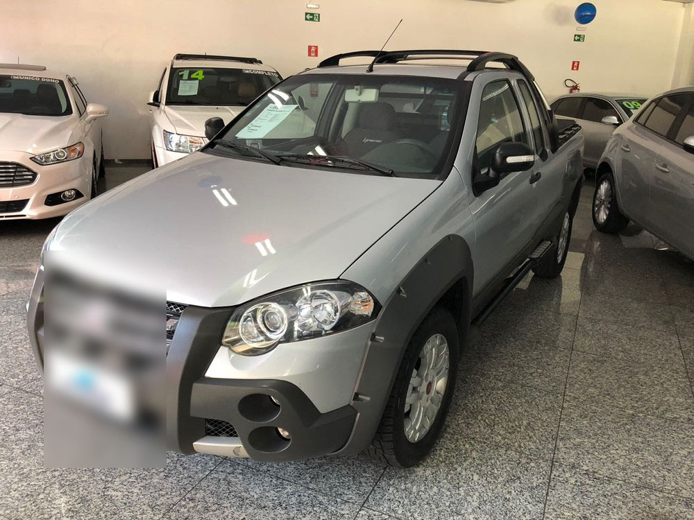 Falso cliente simula test drive e rouba carro de revenda 