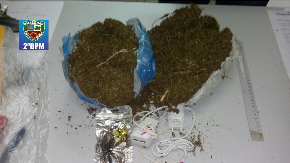  Polícia apreende pacotes com mais de 1 kg de maconha  em presídio no Amazonas