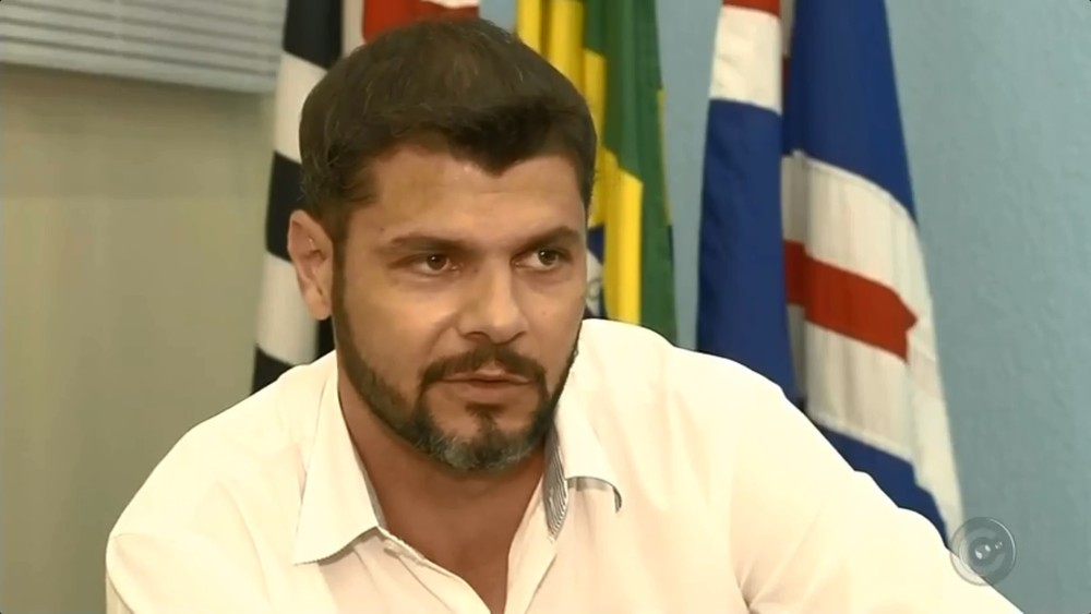 Polícia conclui inquérito e indicia prefeito por estupro de vulnerável