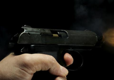 Criança de 11 anos é baleada dentro de escola no Rio