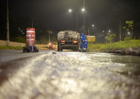 Prefeitura recupera mais de um quilômetro de avenida em Manaus