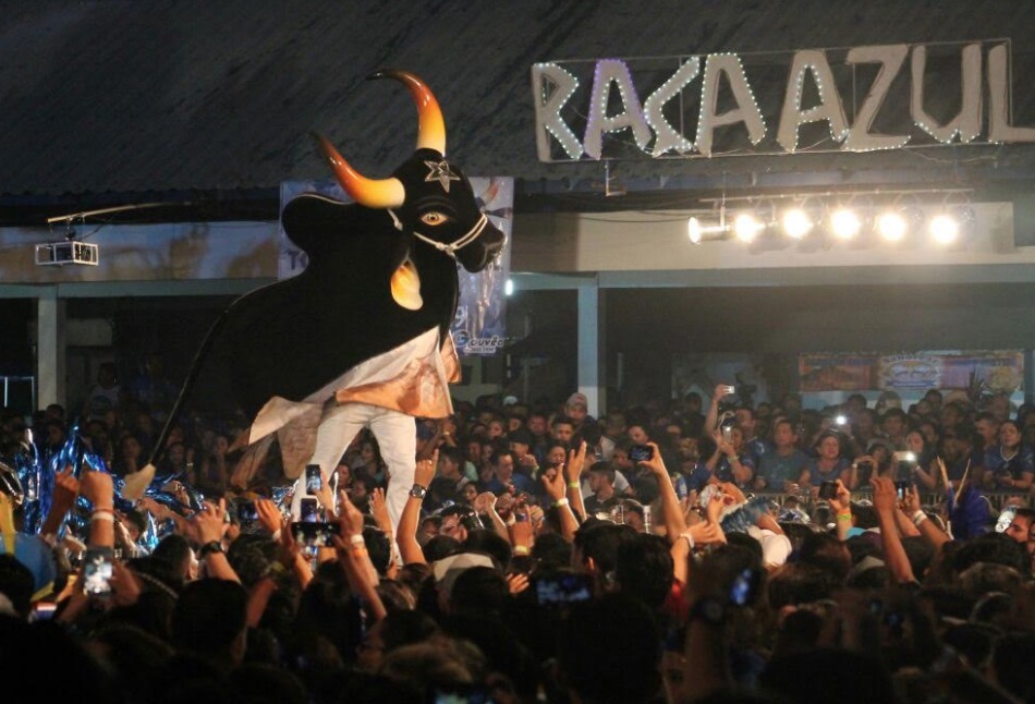 Ensaio dos Bumbás tem lançamento do CD oficial de toadas do Caprichoso em Manaus