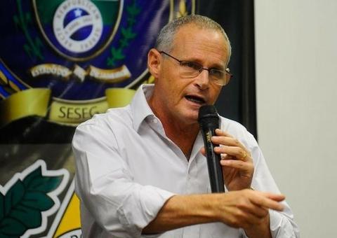 Ex-secretário de segurança, José Beltrame, recebia R$ 30 mil por mês do esquema Cabral