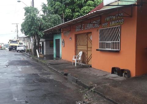 Em Manaus, homem morre e outro fica ferido durante tiroteio em lanchonete