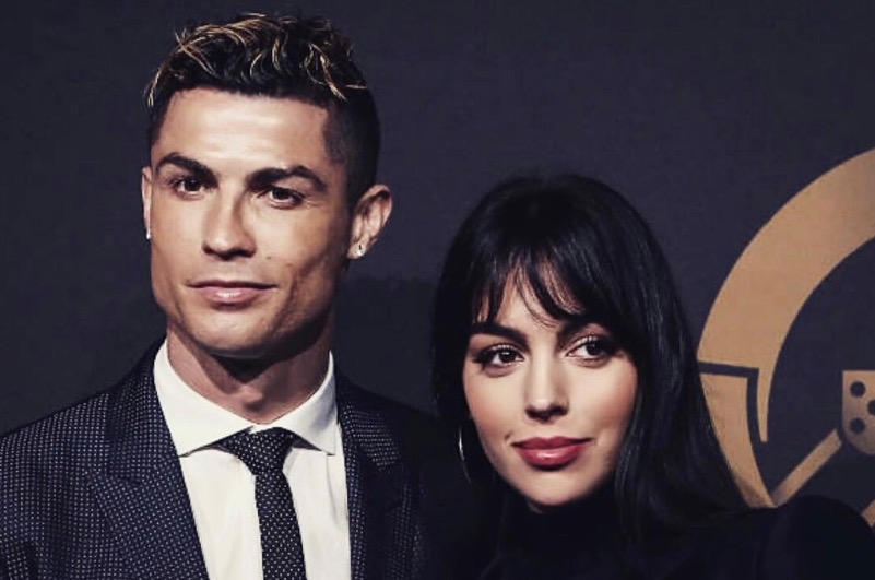 Cristiano Ronaldo ouve Luan Santana com namorada em vídeo e algo chama atenção