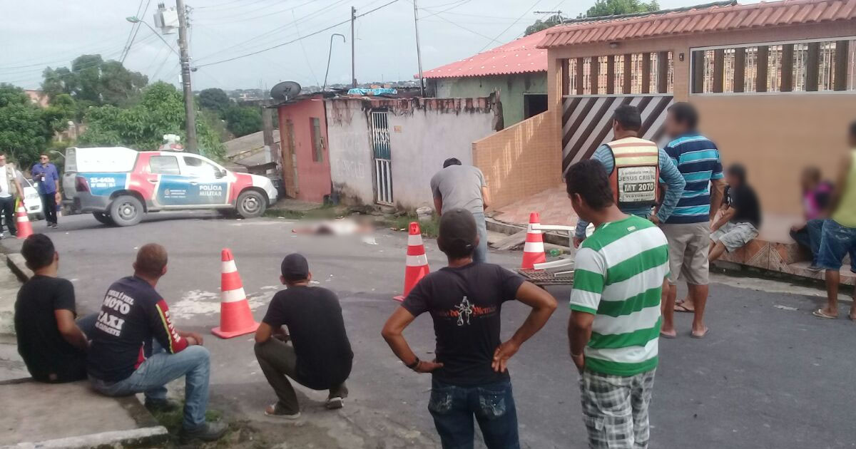 Em Manaus, mulher é executada a tiros em plena luz do dia